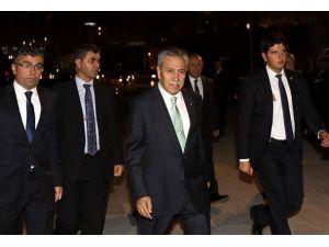 Devletin zirvesi nikah töreninde buluştu