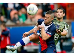 Fransa'da futbol bir haftalığına duracak