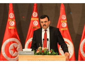 Tunus Başbakanı'ndan istifa taahhüdü