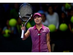 İlk finalist Li Na