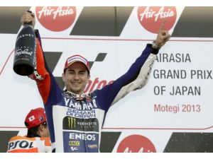 Lorenzo umudunu son yarışa taşıdı