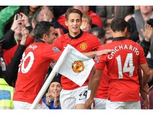 Manchester United'ta "gamalı haç" krizi