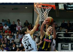 Potada derbinin galibi Fenerbahçe Ülker