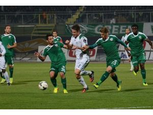 Bursaspor deplasmanda galip