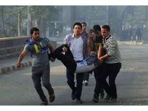 Darbe karşıtı öğrencilere ateş açtılar