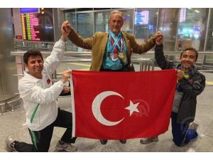 "Süper Dede" madalyalarla döndü