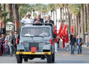 Binlerce Marmarisli: 'Yaşasın Cumhuriyet"