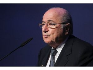 Blatter Real Madrid'den özür diledi