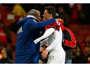 Mesut'un forması Mourinho'da