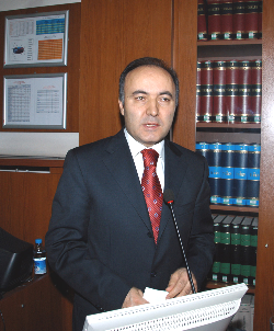 Valisi Ahmet Altıparmak,