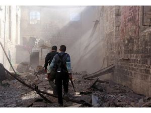 Şam'ın banliyösüne saldırı: 16 ölü