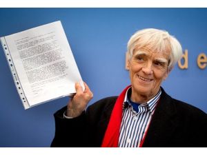 Almanya'da tek dinlenen Merkel olmayabilir