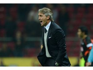 İlk senesinde şampiyonluk istiyor