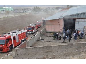 Kahramanmaraş'ta bir fabrikada yangın çıktı