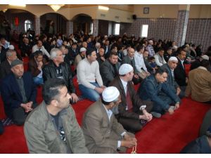 İsveç'te camiye çirkin saldırı