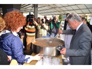 MARMARİS BELEDİYESİ'NDEN AŞURE İKRAMI