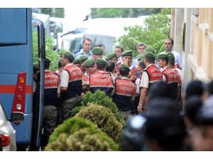 KCK davasında 8 tahliye