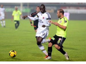 İlk yarı berabere bitti