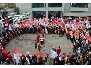 Melih Gökçek'e coşkulu karşılama