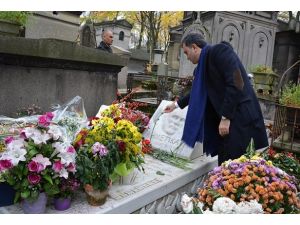 Çelik'ten Ahmet Kaya ve Yılmaz Güney’in mezarlarına ziyaret