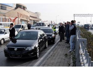 Başbakan Yardımcısı Arınç'ın konvoyunda kaza