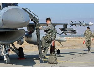 Sınırın çelik kanatlı devriyeleri