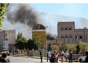 Yemen Savunma Bakanlığı'nda patlama