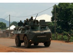 Fransa Orta Afrika Cumhuriyeti'nde operasyonlara başladı