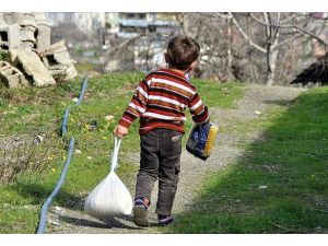 Suriye'ye havadan yardım malzemesi