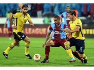 Trabzonspor başa baş mücadele ediyor