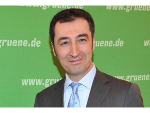 Yeşiller Partisi Eşbaşkanı Özdemir AA'ya konuştu