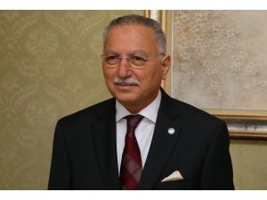 İİT Genel Sekreteri İhsanoğlu, Papa Franciscus ile görüştü