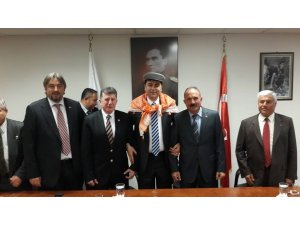 DP Genel Başkanı Uysal: Milletin önceliklerini öne alarak siyaset yapmaya gayret gösteriyoruz