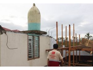 Tayfunun yıktığı camileri Diyanet yapacak