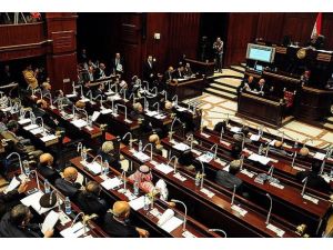 Mısır'da anayasa referandumunun iptali için ilk adım