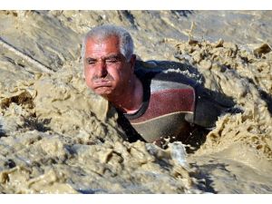 Kendi fotoğrafına oy verdi