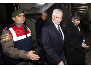 28 Şubat Davası'nda 5 tahliye