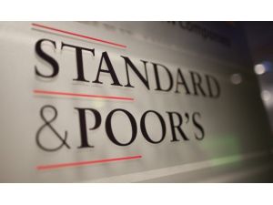 S&P AB’nin notunu düşürdü