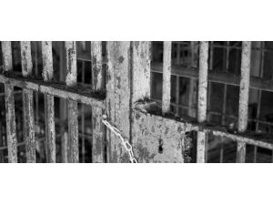 Suriye'de 6 mahkum donarak öldü