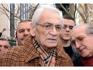 Adnan Şenses vefat etti