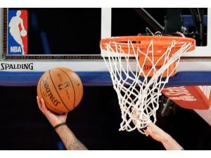 Miami deplasmanda Lakers'ı da geçti