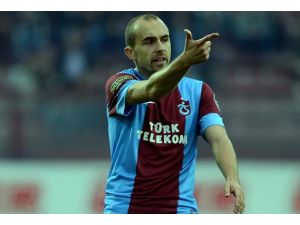 Adrian sahalara dönüyor