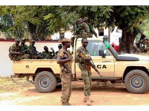 Camiye sığınan 23 Müslüman öldürüldü