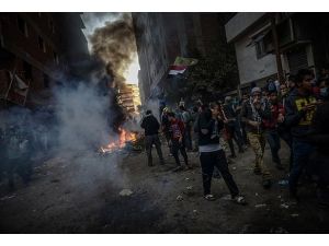 Mısır'da cuma gösterilerinde kan aktı