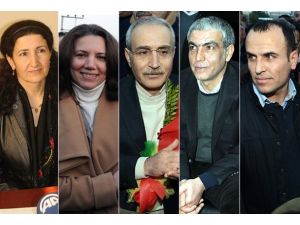 Tahliye edilen milletvekilleri Meclis yolunda