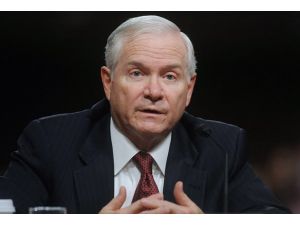 Gates'ten Obama'ya sert eleştiri