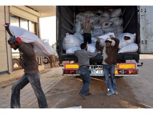 Suriyeli sığınmacılara yardım