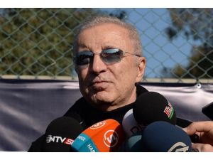 Üç kulvarda koşan bir Galatasaray var