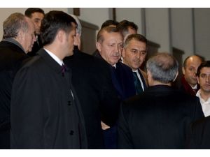 Başbakan Erdoğan yurda döndü