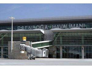 Suriye'ye giden yardım uçağı yoluna devam edecek